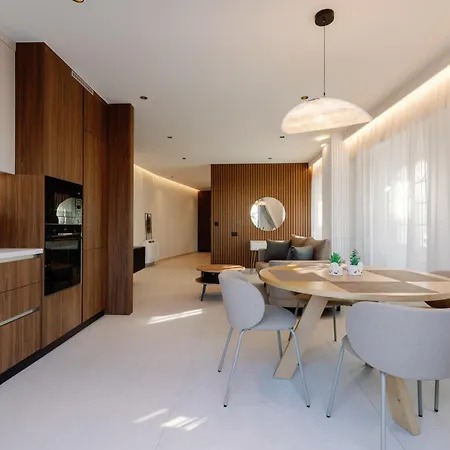 Old Town Luxury 2